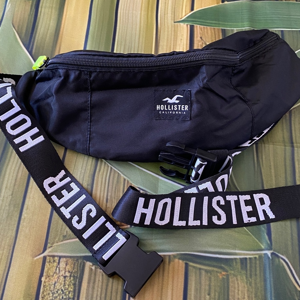 New Hollister Black Belt Funny Pack Bag with White Logo